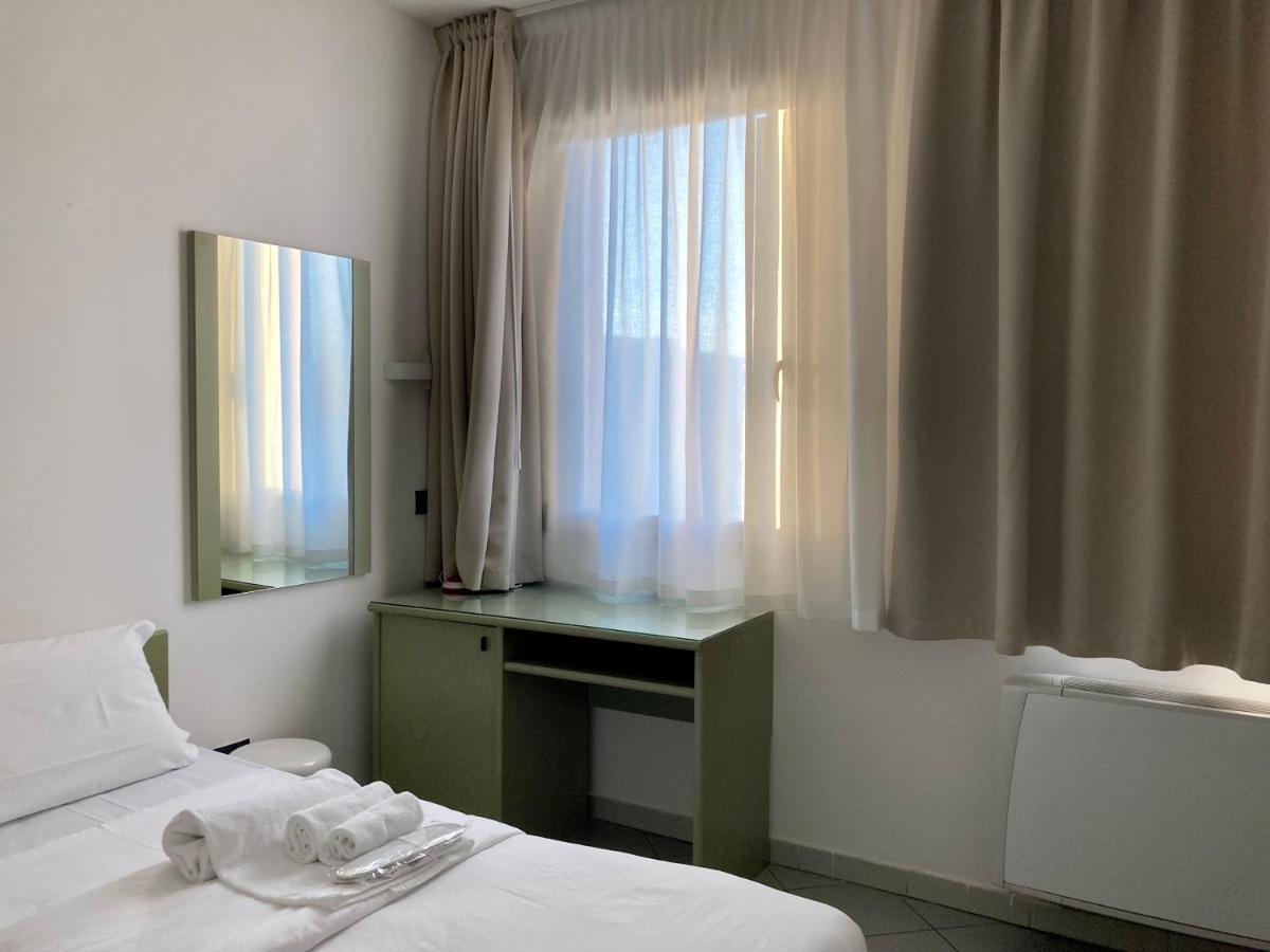 Hotel Primo Campi Bisenzio Εξωτερικό φωτογραφία